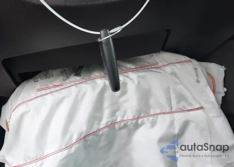 2017 Hyundai Santa Fe Sport 2.4L z USA, uszkodzony, nr VIN 5NMZU3LB4HH018166